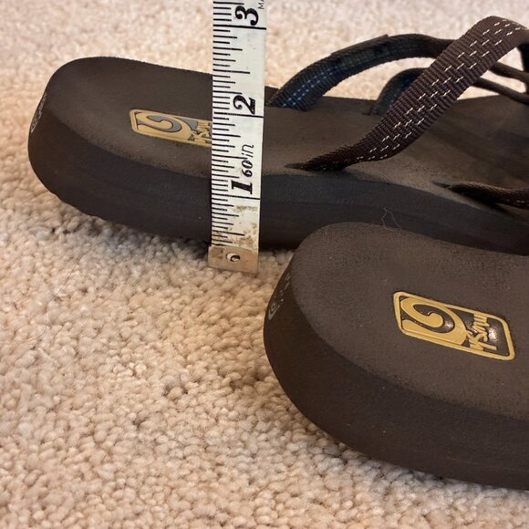 Teva Women's Olowahu Dark Brown Light Brown Flip-Flop Sandal Size 7 - Picture 13 of 13